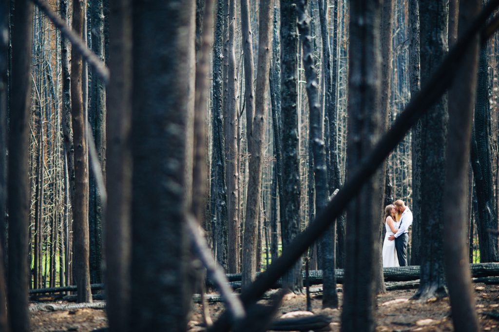 What to Wear to Your Engagement Session, engagement clothes, engagement photo ideas, engagement session, what to wear, what to wear to an engagement session